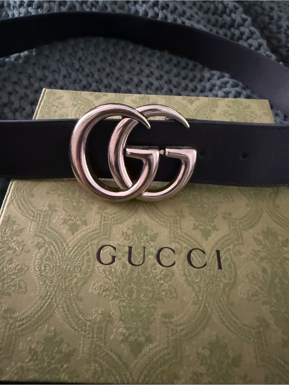Gucci Black Leather Belt with GG buckle - Picture 2 of 8